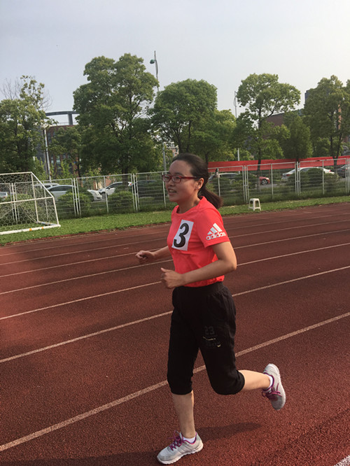 我院教职工积极参加2017年盐城工学院教职工运动会